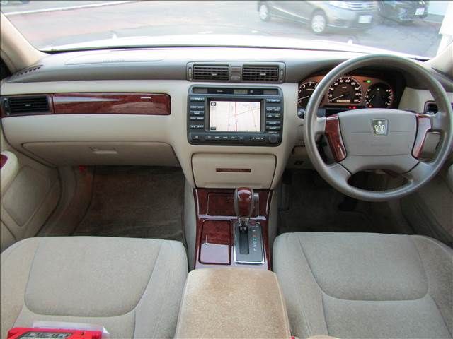 TOYOTA CROWN SEDAN 2002 Image 31