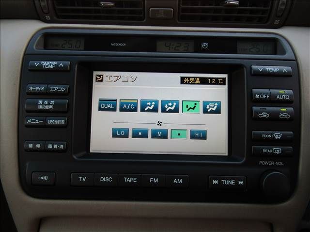 TOYOTA CROWN SEDAN 2002 Image 31