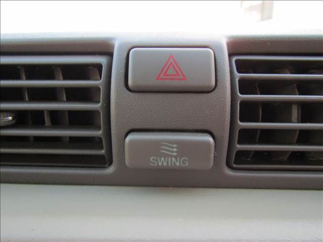 TOYOTA CROWN SEDAN 2002 Image 31