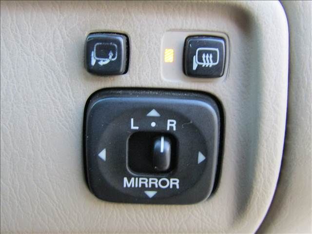 TOYOTA CROWN SEDAN 2002 Image 31