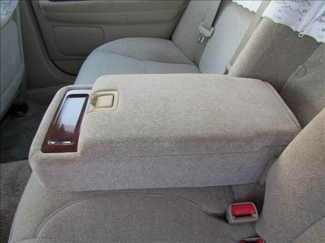 TOYOTA CROWN SEDAN 2002 Image 31