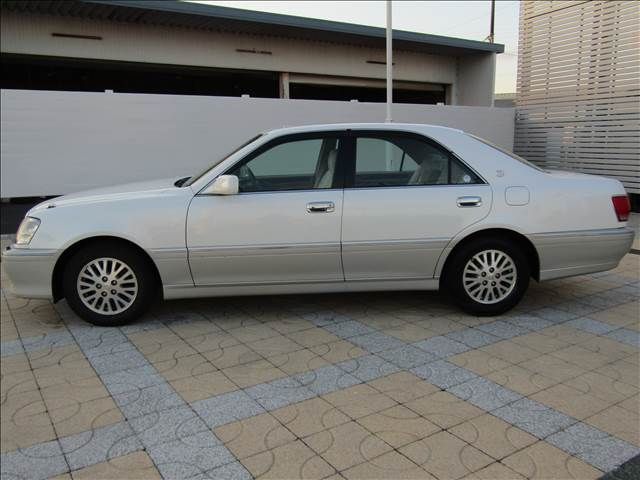 TOYOTA CROWN SEDAN 2002 Image 31