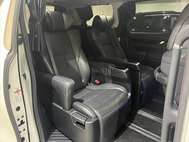 TOYOTA VELLFIRE  HYBRID 4WD 2018 Image 31