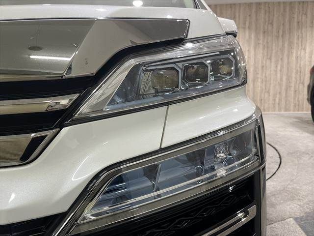 TOYOTA VELLFIRE  HYBRID 4WD 2018 Image 31