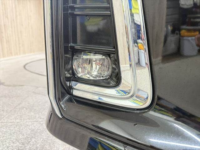 TOYOTA ALPHARD HYBRID 4WD 2019 Image 31