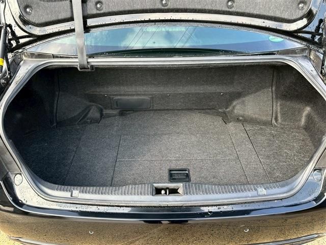 TOYOTA CROWN SEDAN HYBRID 2016 Image 31