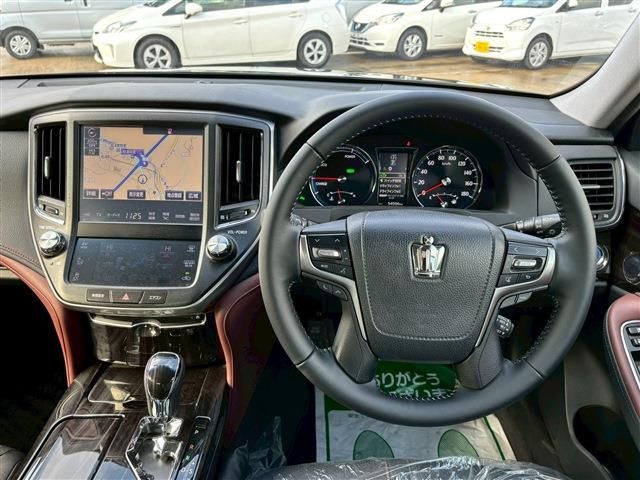 TOYOTA CROWN SEDAN HYBRID 2016 Image 31