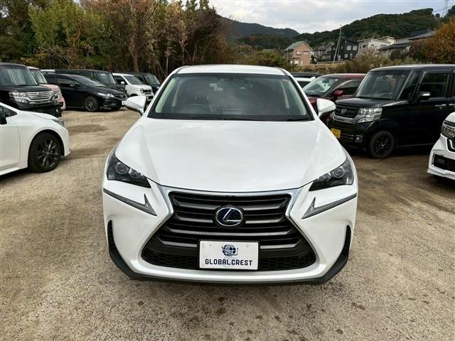 TOYOTA LEXUS NX300H 2016 Image 31