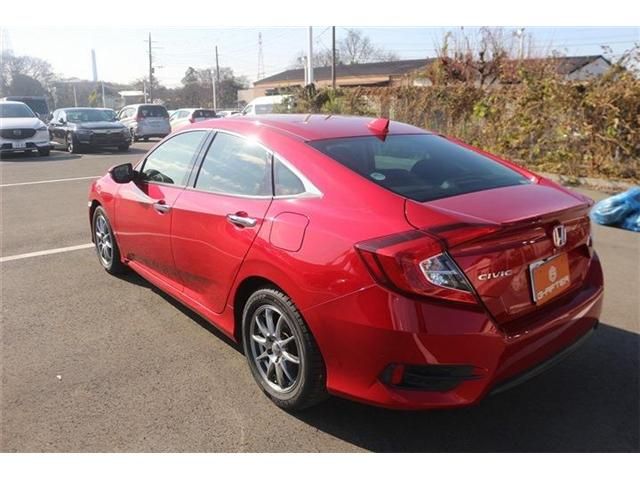 HONDA CIVIC SEDAN 2017 Image 31