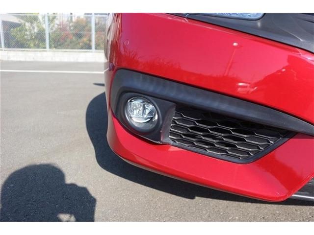 HONDA CIVIC SEDAN 2017 Image 31