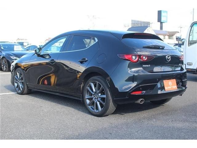 MAZDA 3 FASTBACK 2023 Image 31