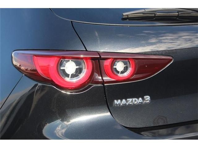 MAZDA 3 FASTBACK 2023 Image 31