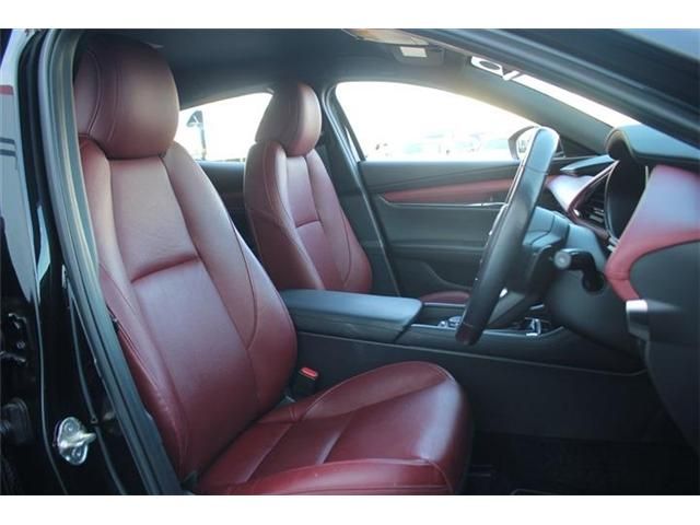 MAZDA 3 FASTBACK 2023 Image 31