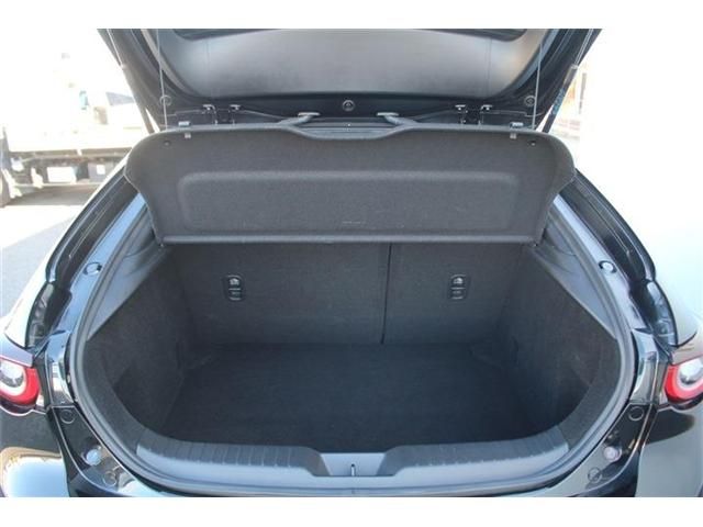 MAZDA 3 FASTBACK 2023 Image 31