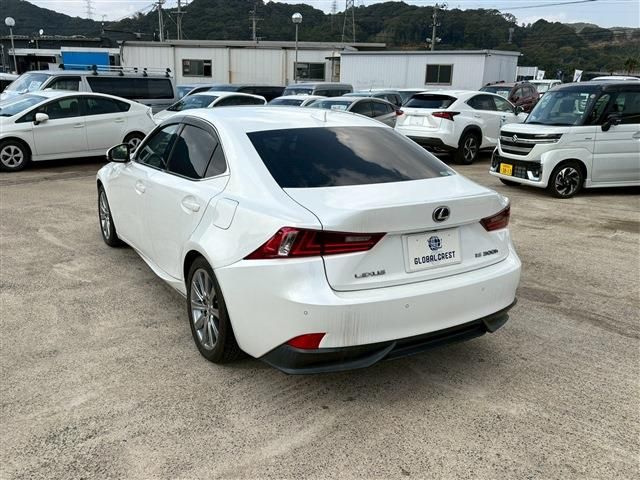 TOYOTA LEXUS IS300H 2015 Image 31