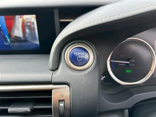 TOYOTA LEXUS IS300H 2015 Image 31