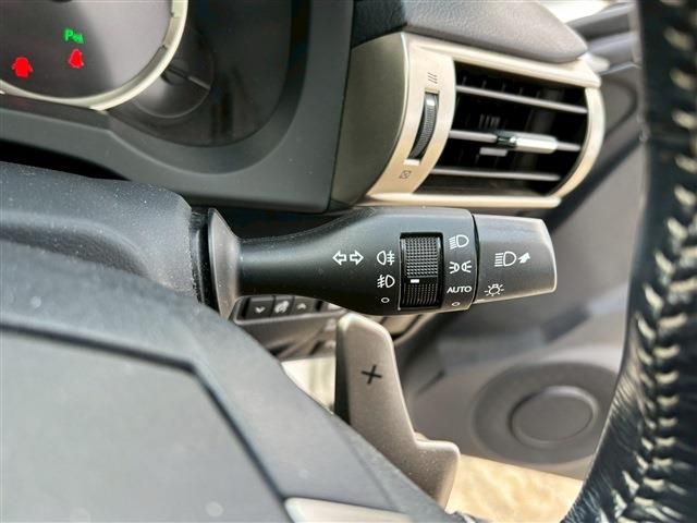 TOYOTA LEXUS IS300H 2015 Image 31