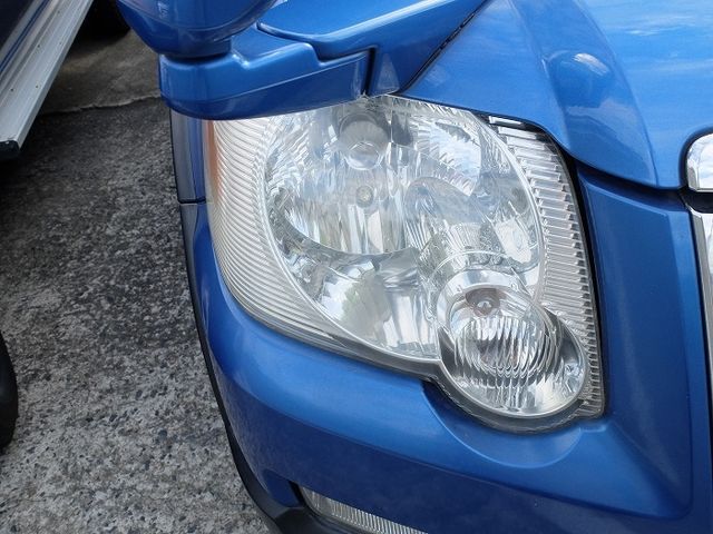 FORD EXPLORER SPORT 2010 Image 31