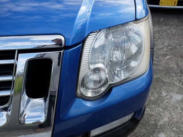 FORD EXPLORER SPORT 2010 Image 31