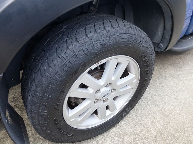 FORD EXPLORER SPORT 2010 Image 31