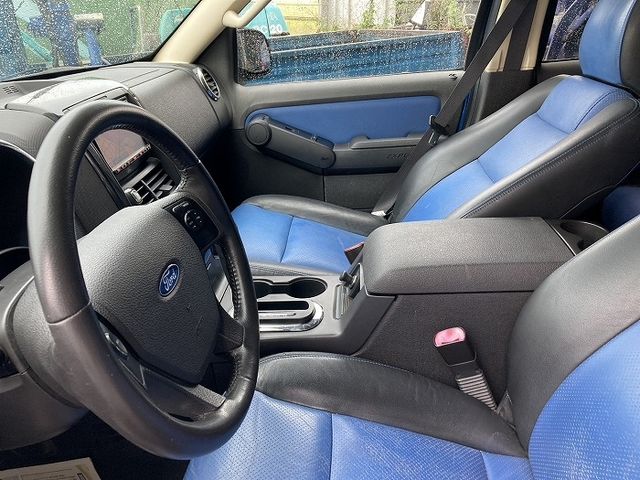 FORD EXPLORER SPORT 2010 Image 31