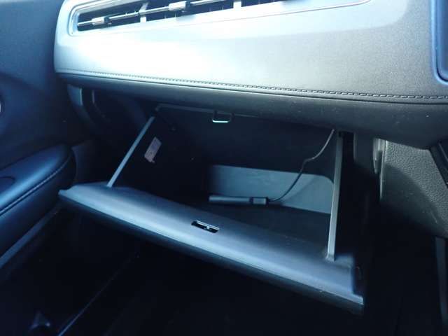 HONDA VEZEL HYBRID 2016 Image 31