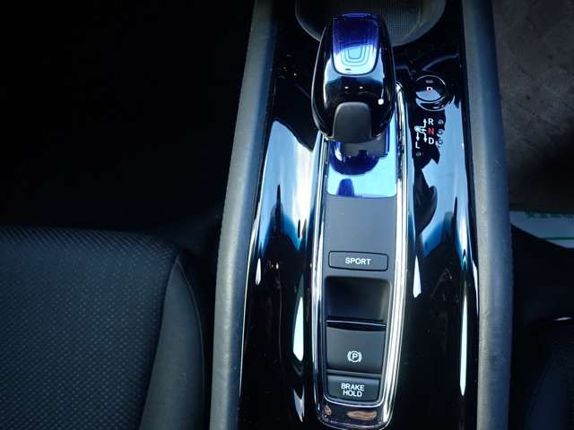 HONDA VEZEL HYBRID 2016 Image 31