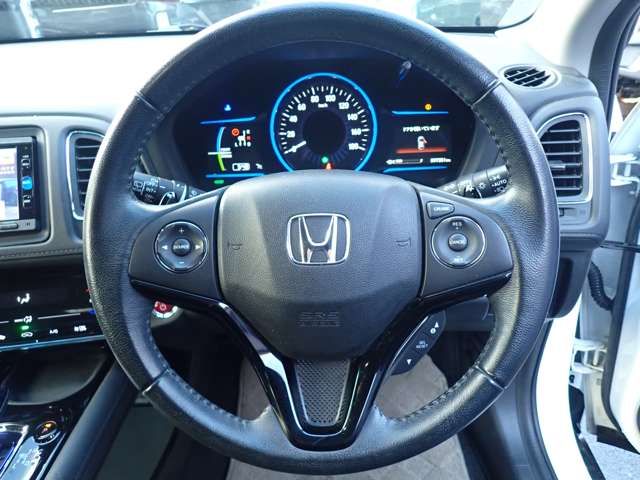 HONDA VEZEL HYBRID 2016 Image 31