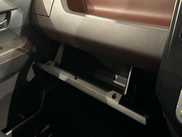 TOYOTA ROOMY 2017 Image 31