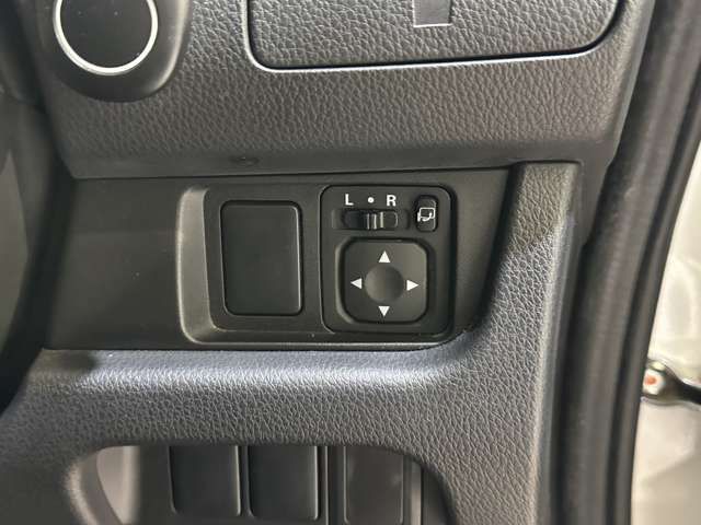 MITSUBISHI EK CUSTOM 2013 Image 31