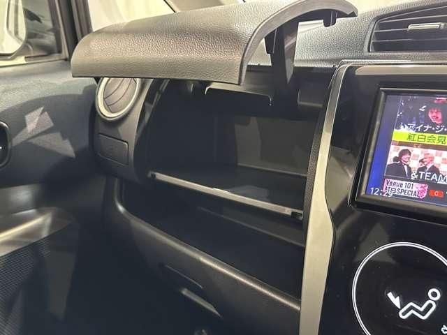 MITSUBISHI EK CUSTOM 2013 Image 31