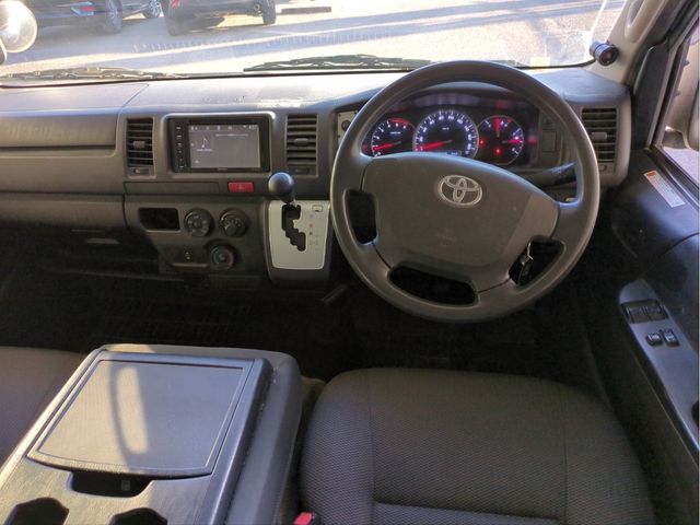 TOYOTA REGIUSACE VAN 4WD 2019 Image 31