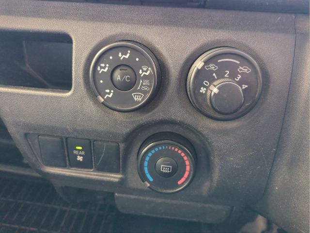 TOYOTA REGIUSACE VAN 4WD 2019 Image 31