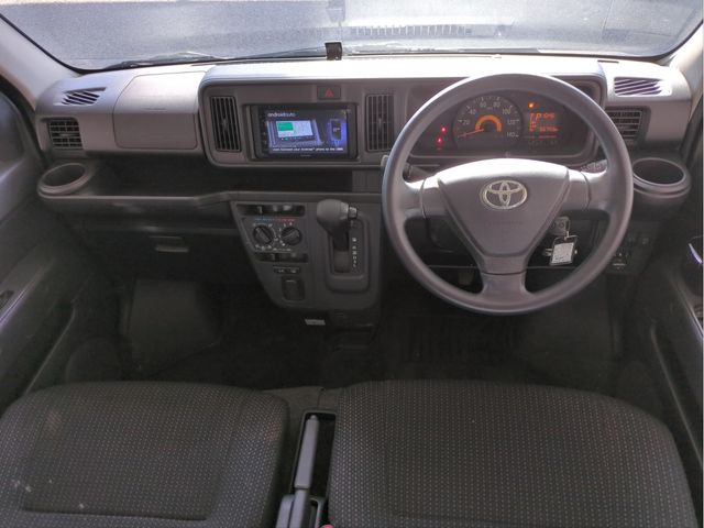 TOYOTA PIXIS VAN 2018 Image 31