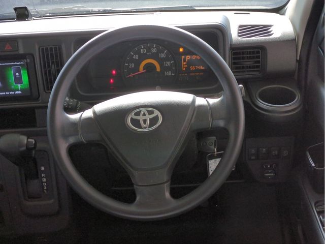 TOYOTA PIXIS VAN 2018 Image 31