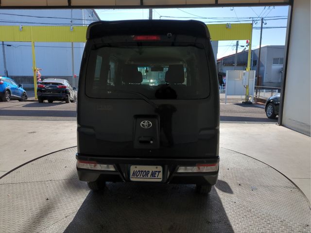 TOYOTA PIXIS VAN 2018 Image 31