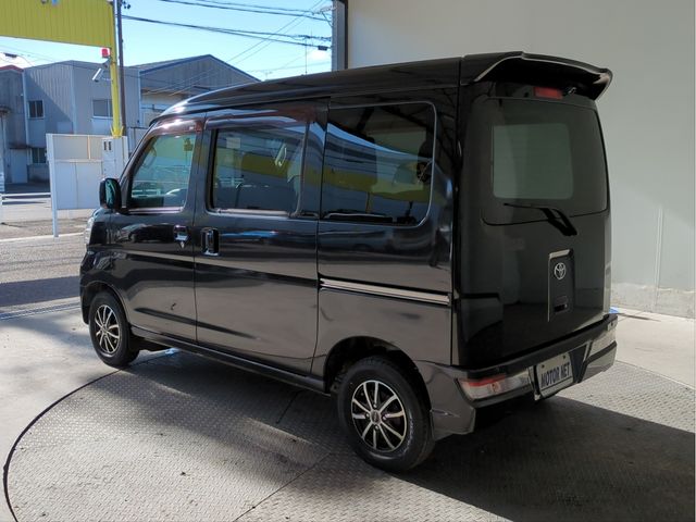 TOYOTA PIXIS VAN 2018 Image 31
