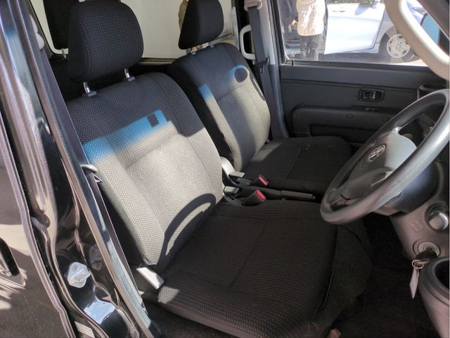 TOYOTA PIXIS VAN 2018 Image 31
