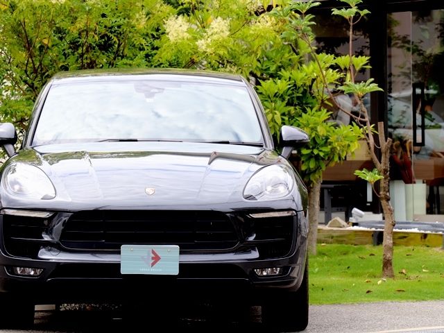 PORSCHE MACAN 2016 Image 31