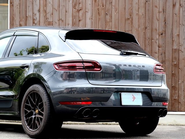PORSCHE MACAN 2016 Image 31