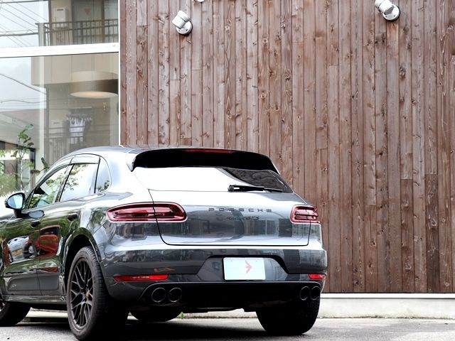 PORSCHE MACAN 2016 Image 31