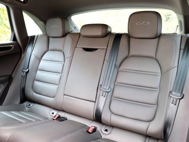 PORSCHE MACAN 2016 Image 31