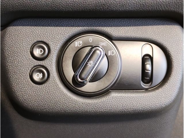 BMW MINI COOPER SD C 2016 Image 31