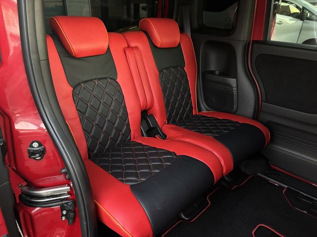 HONDA N BOX CUSTOM 2017 Image 31