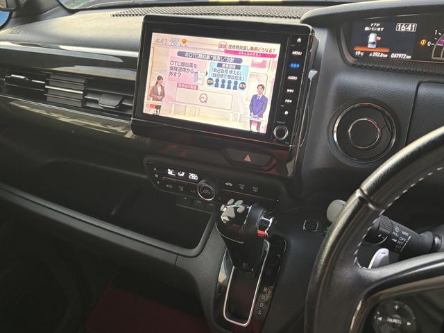 HONDA N BOX CUSTOM 2017 Image 31