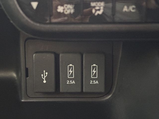 HONDA N BOX CUSTOM 2017 Image 31