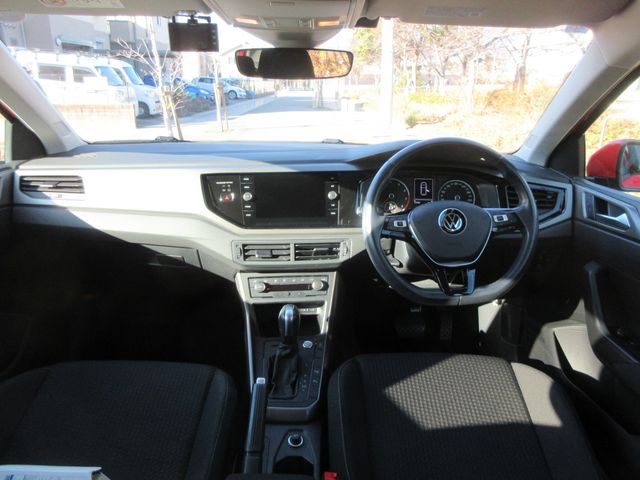 VOLKSWAGEN POLO 2021 Image 31