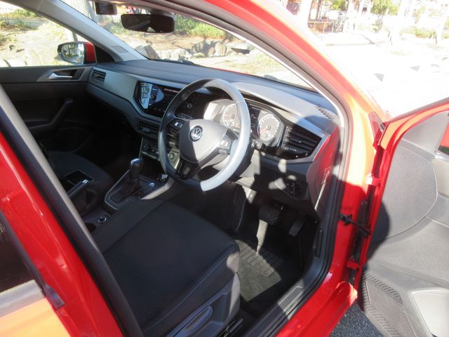 VOLKSWAGEN POLO 2021 Image 31