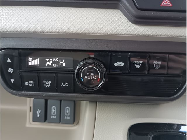 HONDA N BOX 2017 Image 31