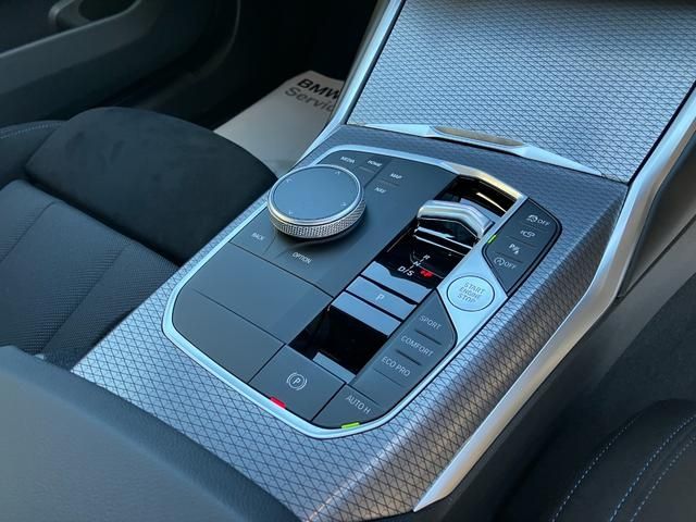 BMW 3SERIES SEDAN 2025 Image 31